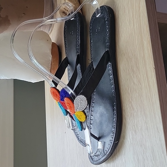 African Beaded Thong Sandals - Picture 4 of 7
